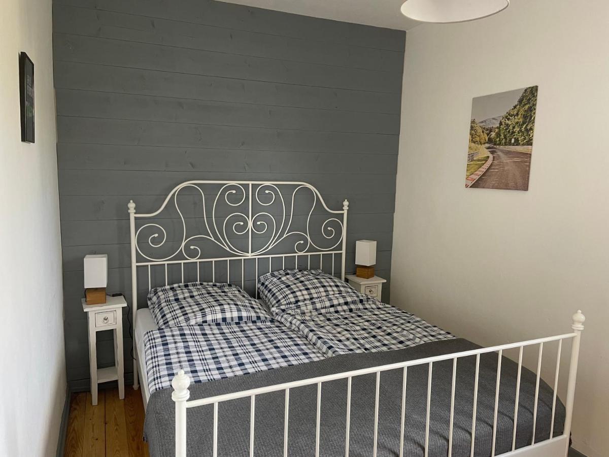 Ferienhaus Backesgarten Fuer 22 Personen Neichen Esterno foto