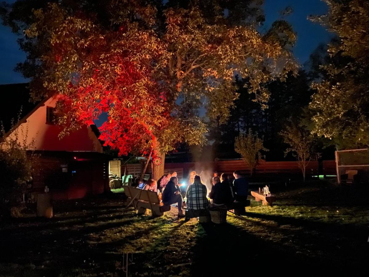 Ferienhaus Backesgarten Fuer 22 Personen Neichen Esterno foto